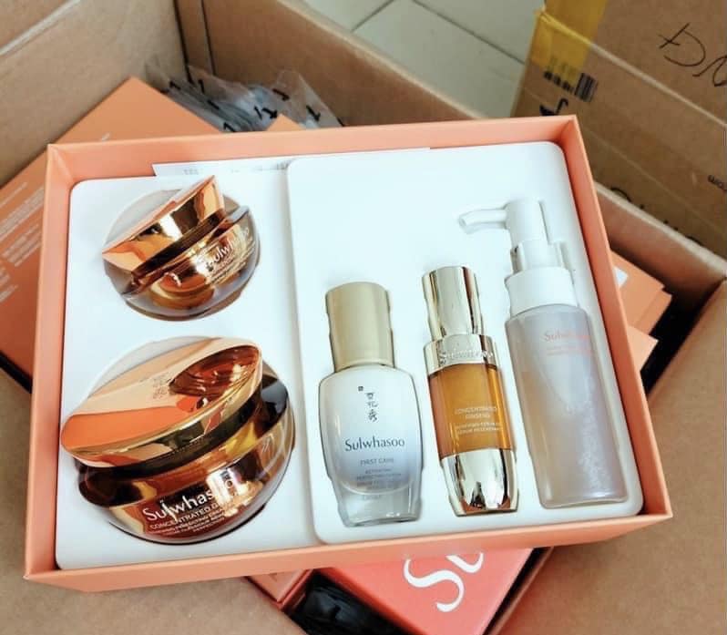Bộ Kem Dưỡng Nhân Sâm Mới Sulwhasoo Concentrated Ginseng Renewing Cream 1