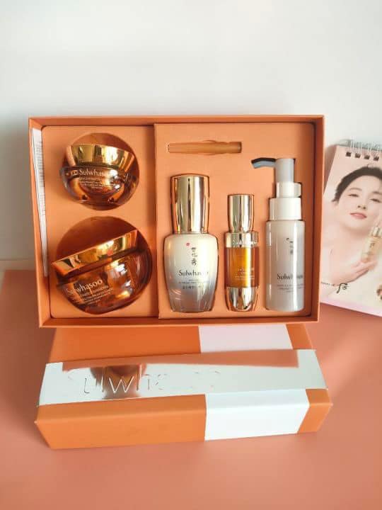 Bộ Kem Dưỡng Nhân Sâm Mới Sulwhasoo Concentrated Ginseng Renewing Cream 2