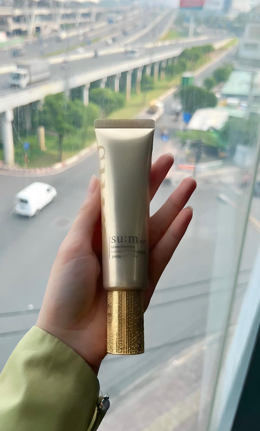 Kem chống nắng Sum37 Losec Summa Lumiere Sun Protect SPF50 PA 3