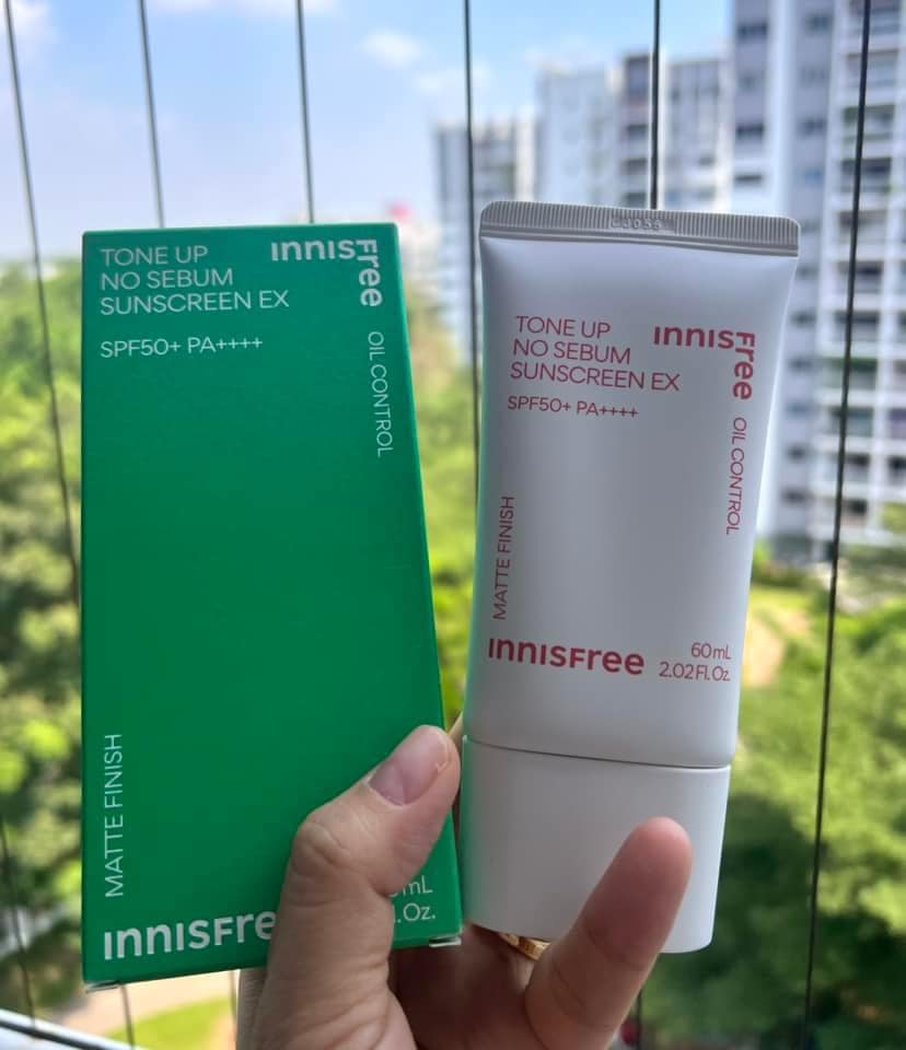 Kem chống nắng nâng tông INNISFREE Tone Up No Sebum Sunscreen EX SPF 1