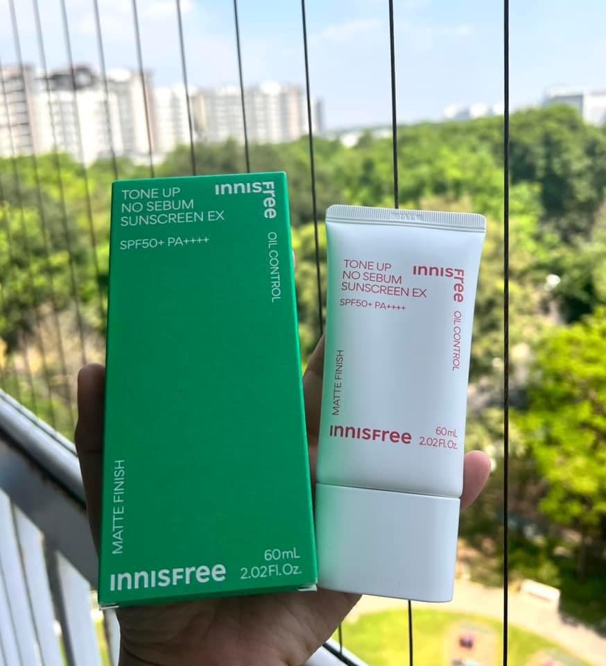 Kem chống nắng nâng tông INNISFREE Tone Up No Sebum Sunscreen EX SPF 2