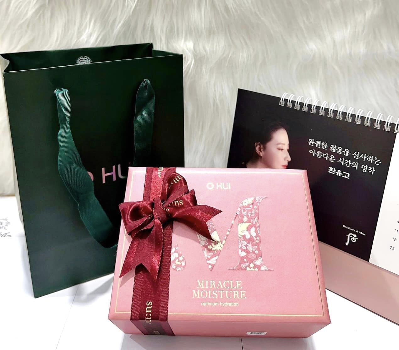 Set Kem Dưỡng Da Ohui Hồng Cấp Ẩm Sáng Da Ohui Miracle Moisture 1