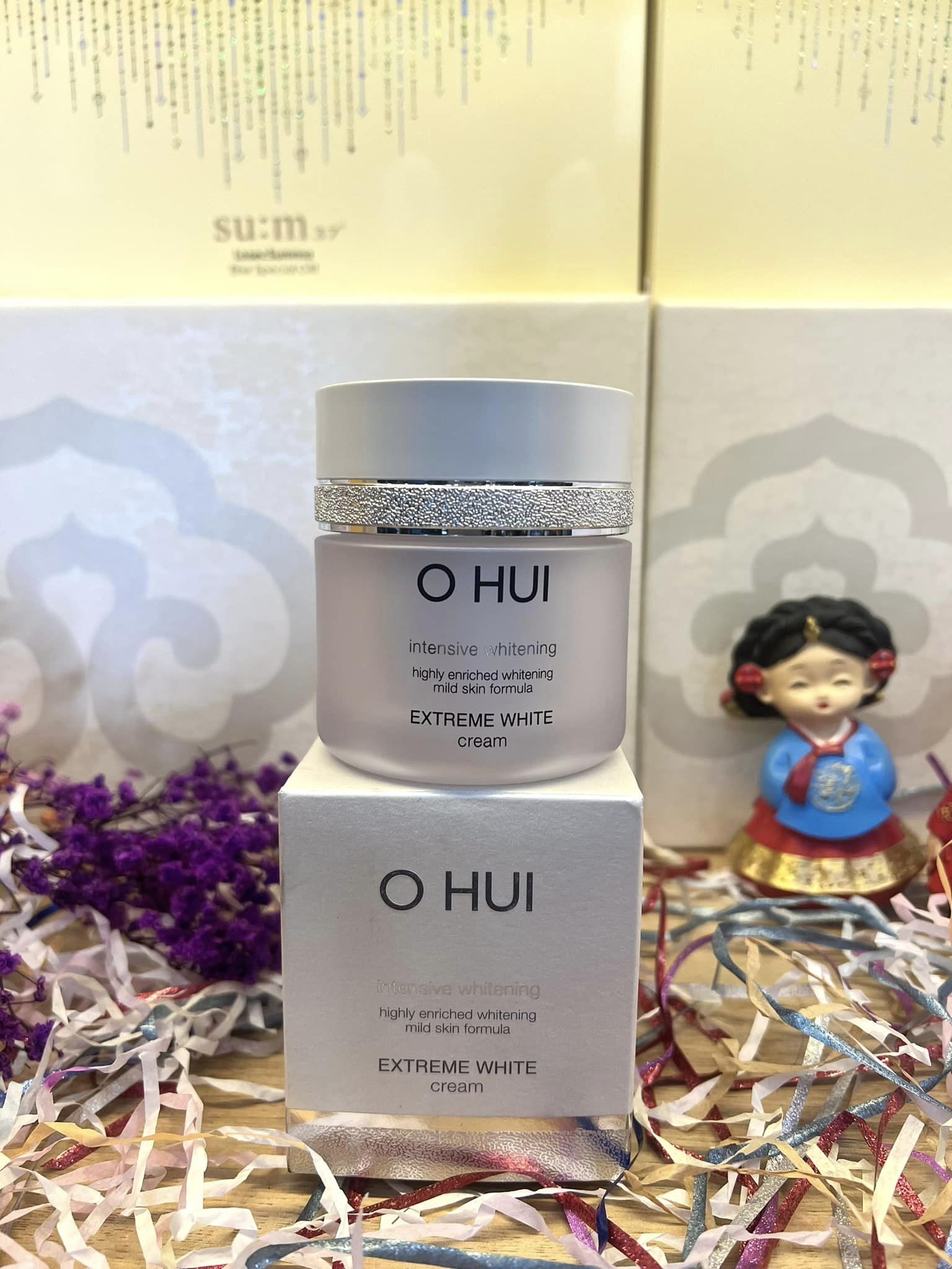 Kem Dưỡng Trắng Da Giảm Mờ Thâm Nám Ohui Extreme White Cream 1