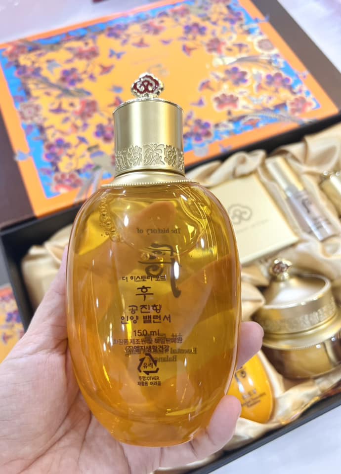Nước Hoa Hồng Dưỡng Ẩm Chống Lão Hóa Whoo Essential Moisturizing Balancer 1