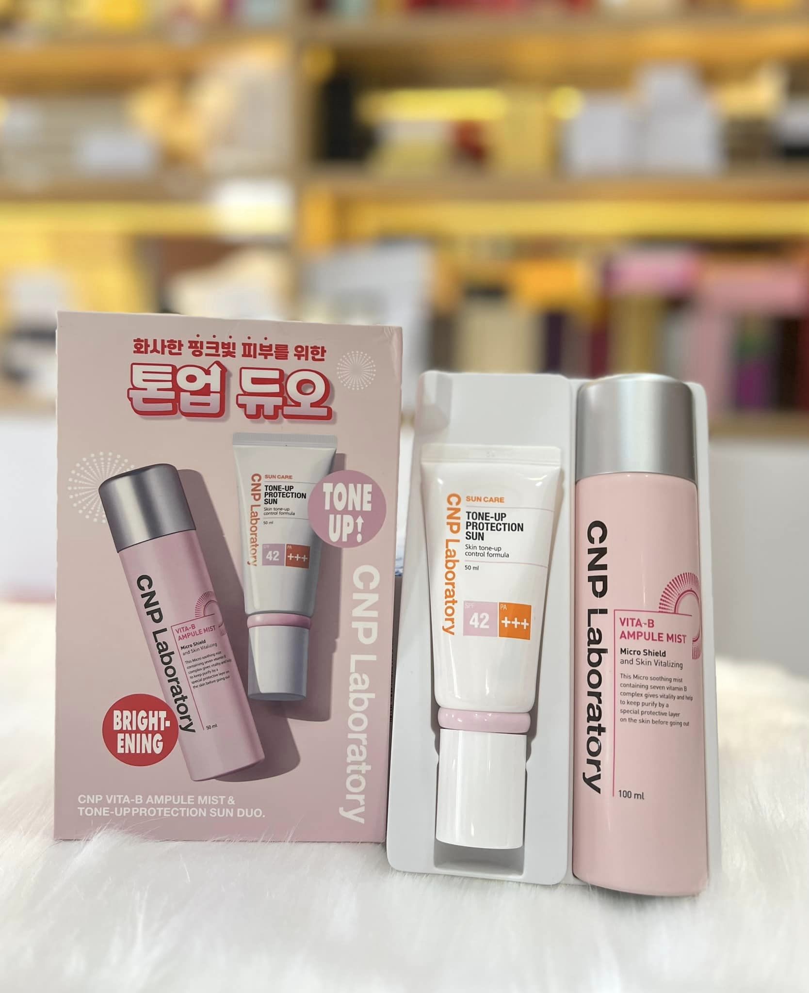 Set Kem chống nắng nâng tone da trắng hồng kiềm dầu CNP Laboratory Tone Up Protection Sun SPF42PA 50ml 1