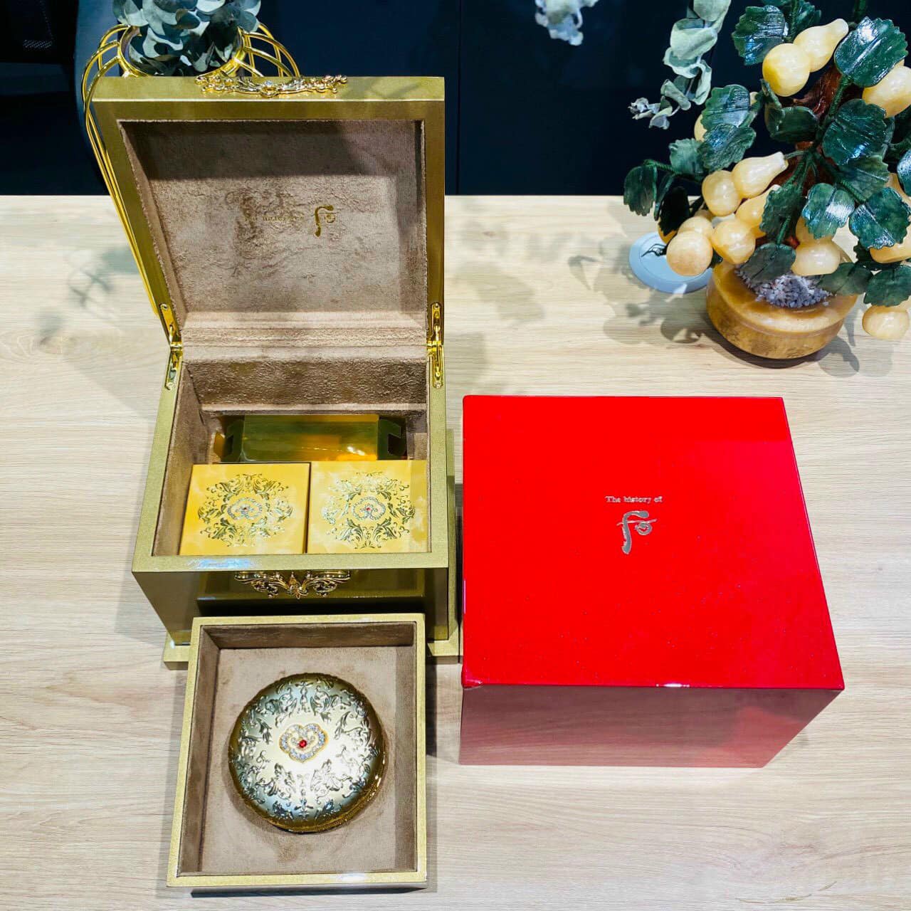 Phấn Phủ Cao Cấp Nhất Thế Giới Ultimate Royal Powder Pact 1